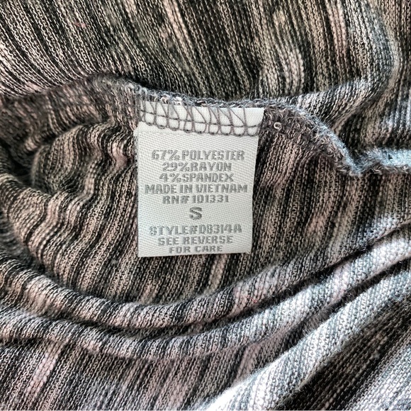 Dress - Picture 3 of 5